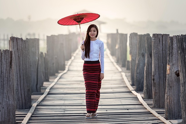情感交流‌,婚姻中一直单方面付出该继续吗,聊天技巧‌,情感咨询,搭讪聊天