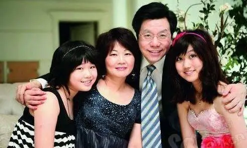 谢先铃，李开复的“主心骨”