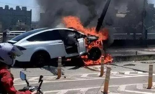 他车祸25天，林志颖最新术后照曝光：太可惜了...
