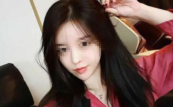 奶茶店女老板开色情直播？为了生活负重前行
