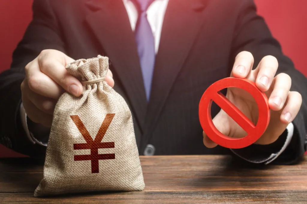 当代超7成的年轻人存款不足10万元：年轻人奇特的消费心理