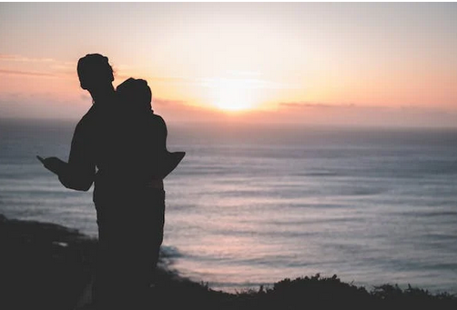 出轨的男人怎么挽回老婆的心？修复夫妻关系四个关键
