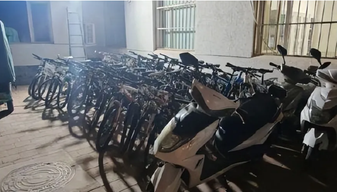 男子钟情两轮车偷43辆放院内欣赏：爱偷东西是什么心理？