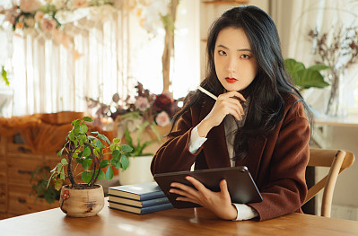 在老公公司垃圾桶发现了避孕套