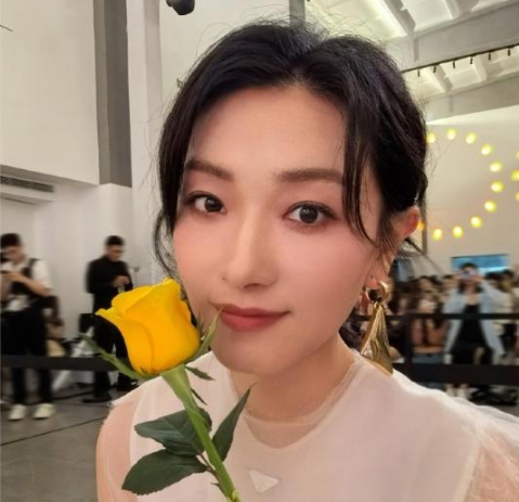 一问一答整人套路，撩到妹子腿软！