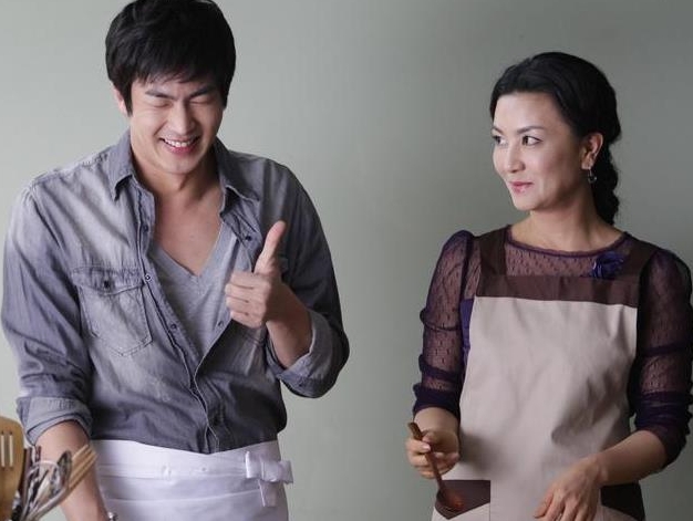 十年坚守，一朝梦碎！男子海外打工寄钱不断，回家惊觉妻已“改嫁”8年！