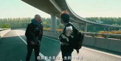 分手后，为何TA的影子还在你心里徘徊？