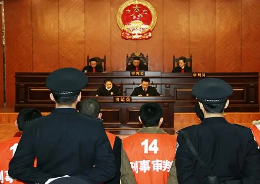 女主播诱骗11岁男孩裸聊，广东顺德41岁男子涉猥亵儿童罪