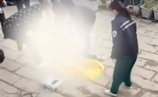 痛心！曝山东情侣吵架后跳河身亡：恋爱中如何控制情绪？